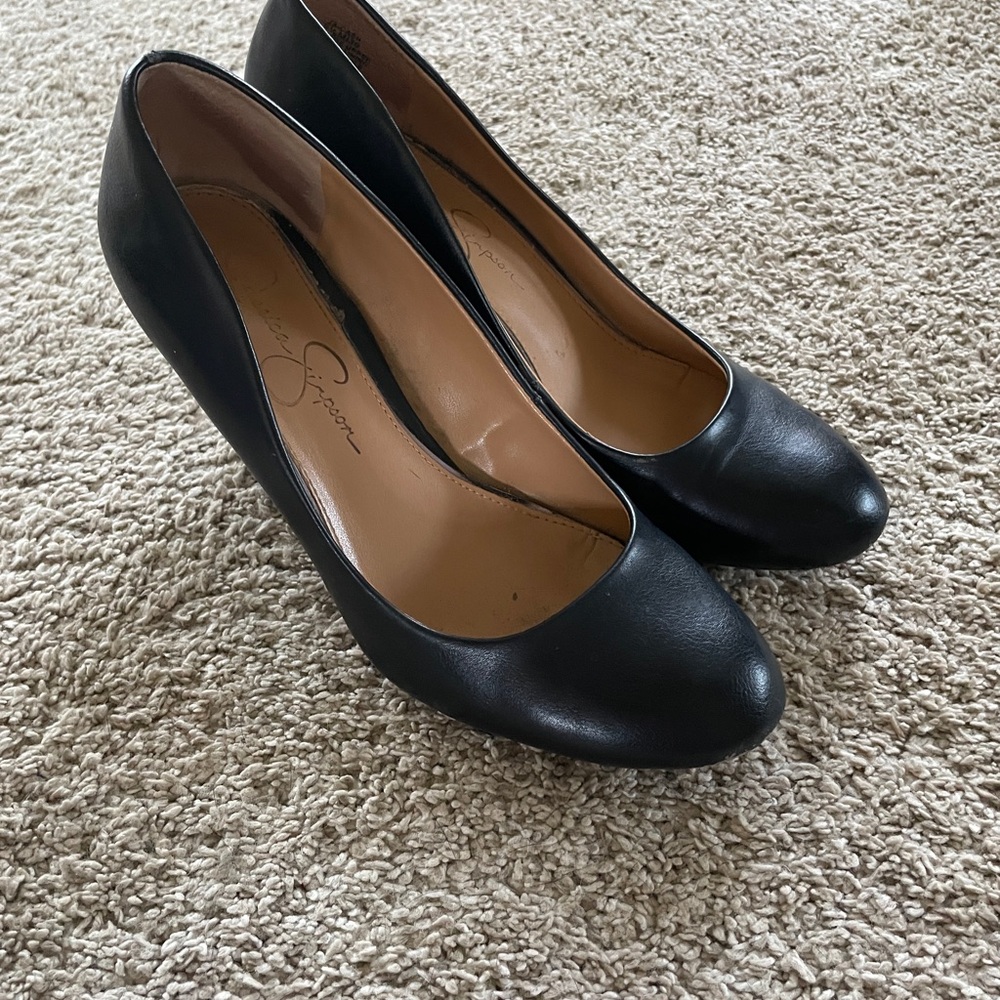 Jessica Simpson Women’s Black Leather Heels